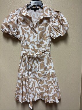Chelsea & Violet White and Tan Abstract Puff-Sleeve Shirt Dress